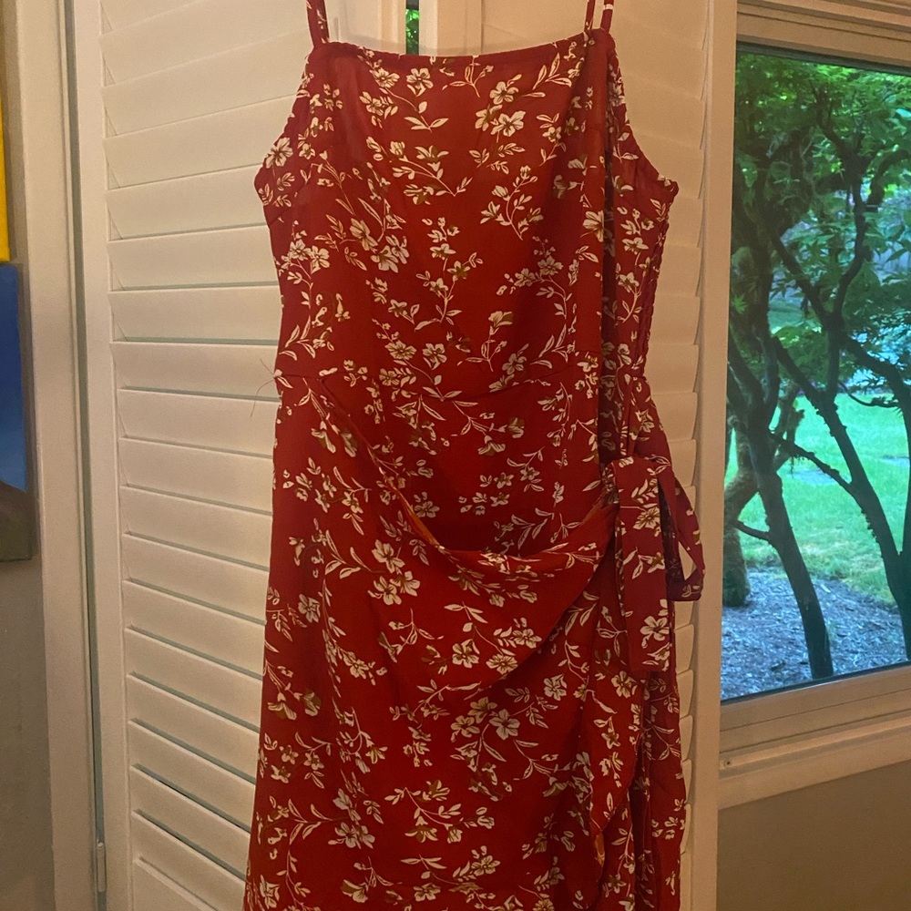 Red minidress